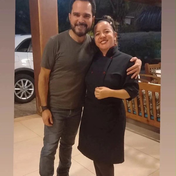 Chef Leidiane com o cantor Luciano Camargo